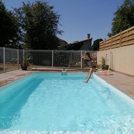 Bed and Breakfast Les Tourterelles Chabournay Exteriér fotografie