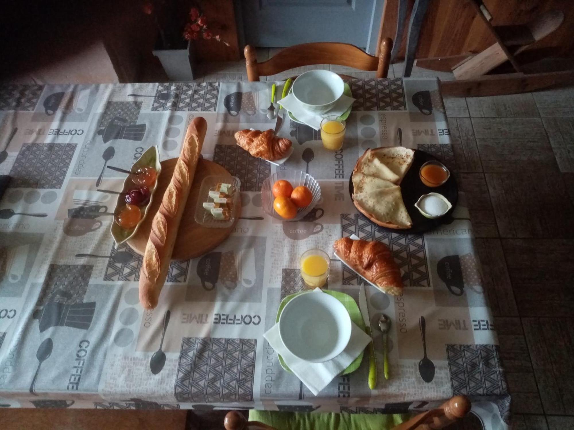 Bed and Breakfast Les Tourterelles Chabournay Exteriér fotografie